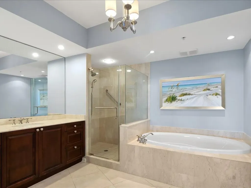 1050 Borghese Naples FL 34114