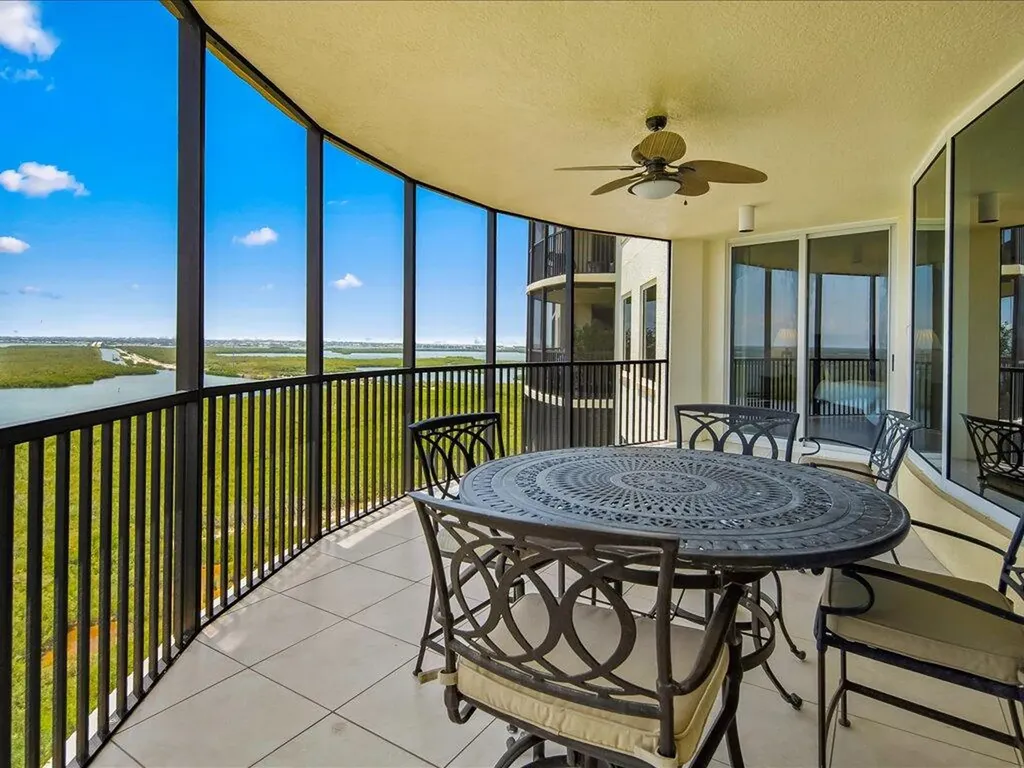 1050 Borghese Naples FL 34114