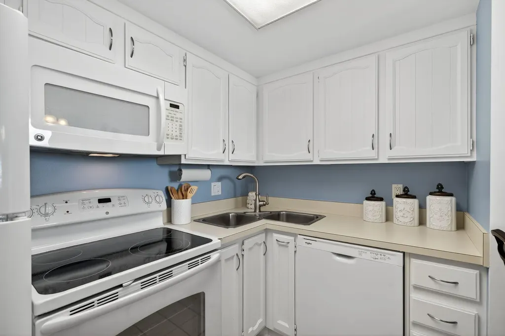 180 Seaview Court Marco Island FL 34145