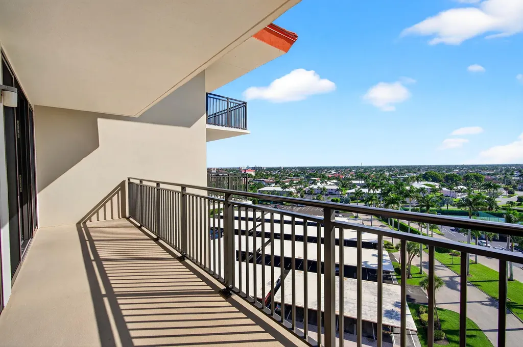 180 Seaview Court Marco Island FL 34145