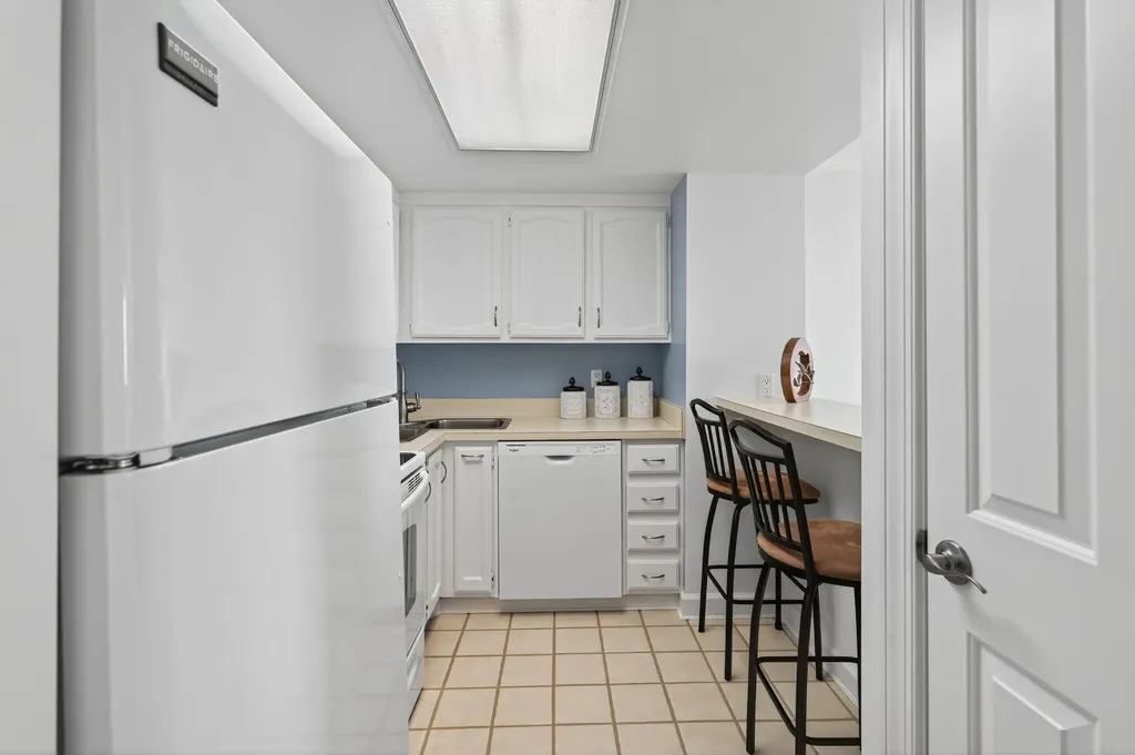 180 Seaview Court Marco Island FL 34145