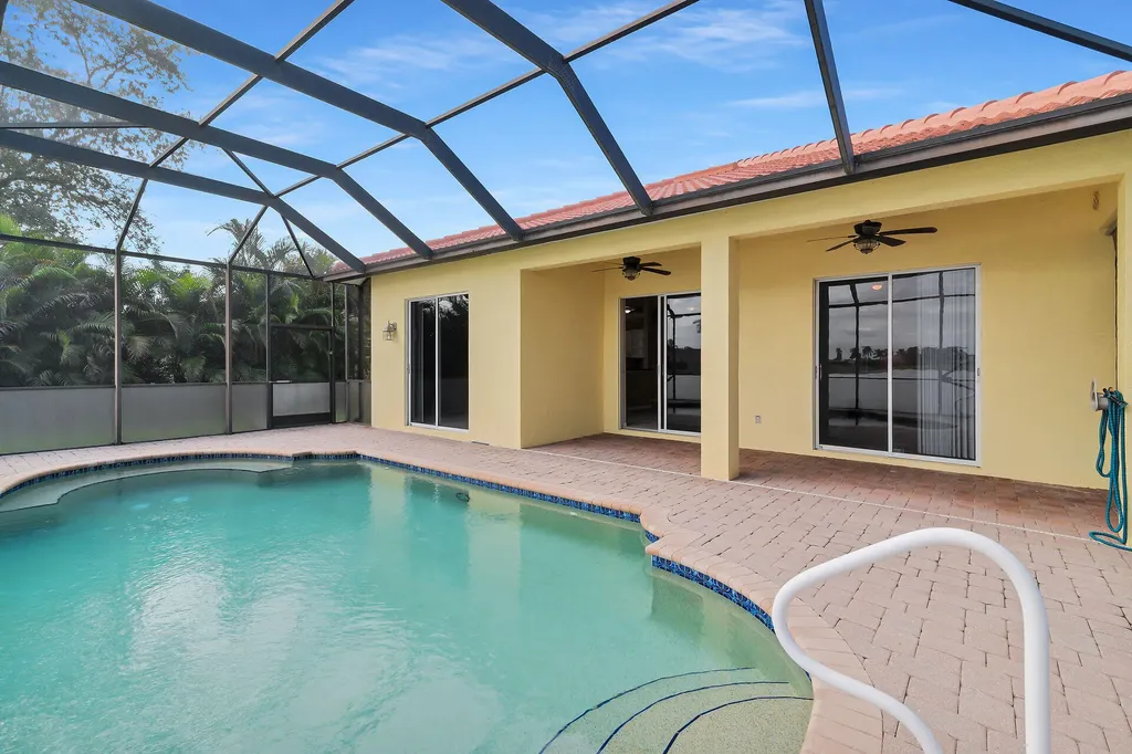 2880 Orange Grove Trail Naples FL 34120