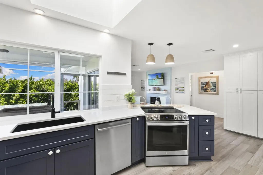 101 San Salvador Street Naples FL 34113