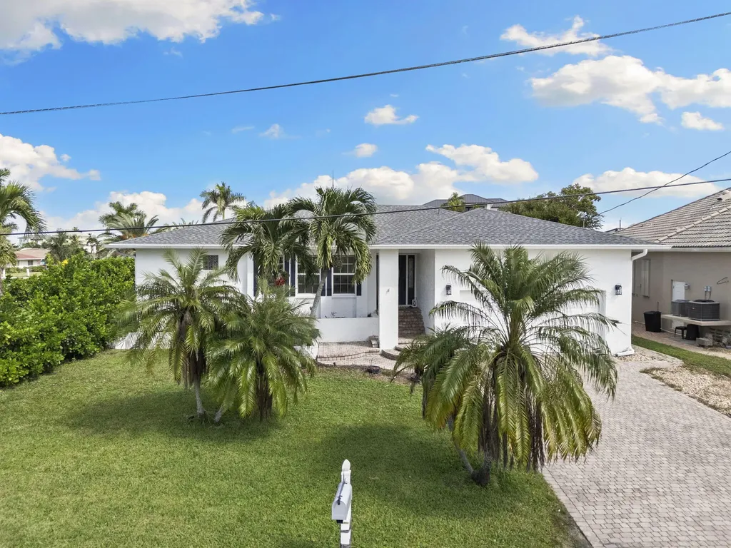 101 San Salvador Street Naples FL 34113