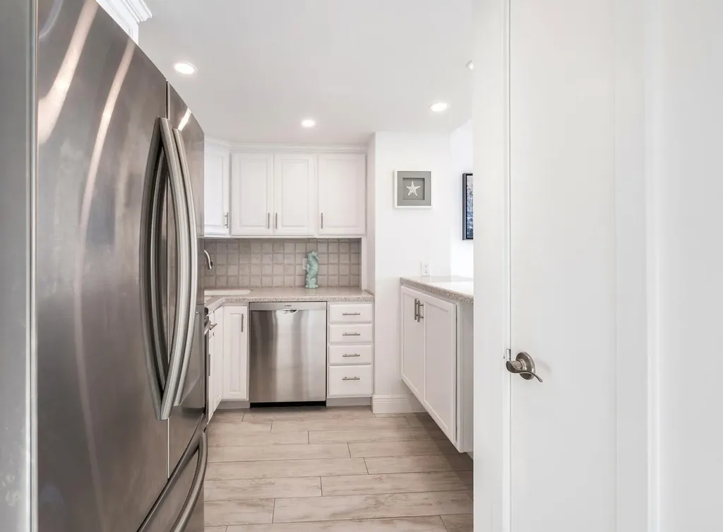 180 Seaview Court Marco Island FL 34145