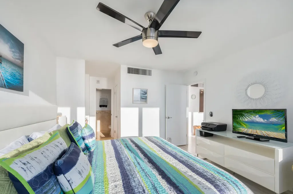 180 Seaview Court Marco Island FL 34145