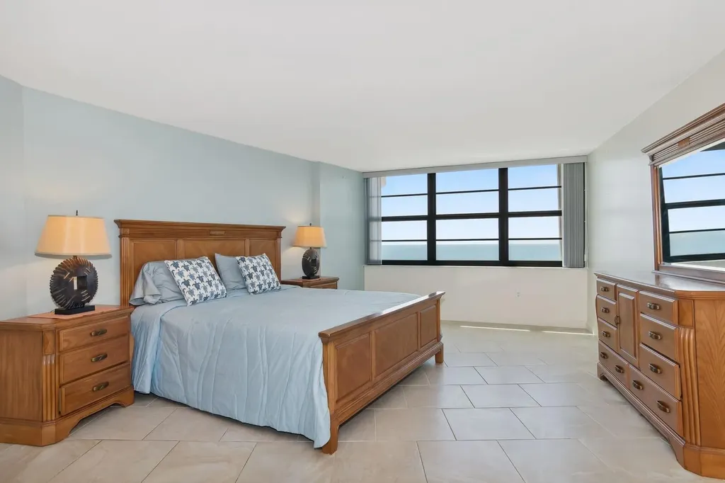 280 S Collier Marco Island FL 34145