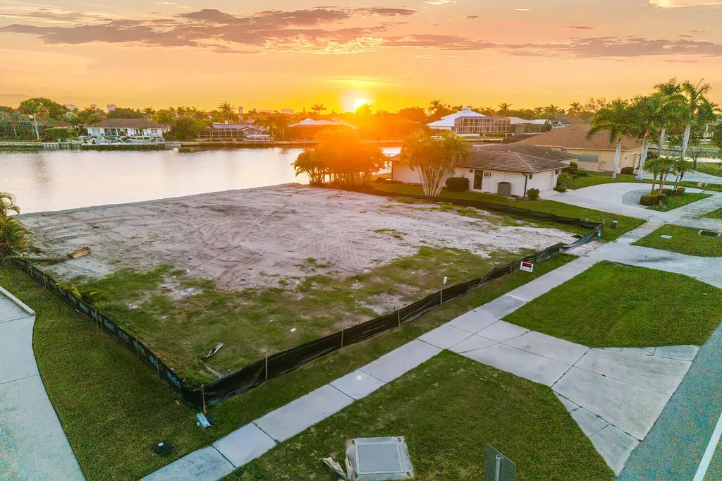 450 N Barfield Drive Marco Island FL 34145