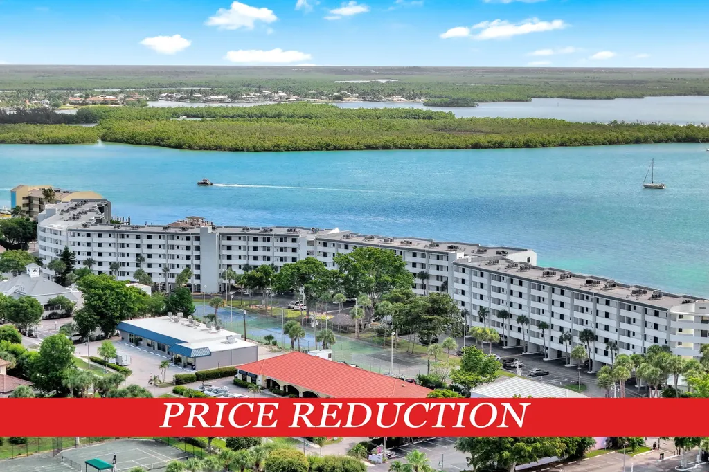 1085 Bald Eagle Drive Marco Island FL 34145