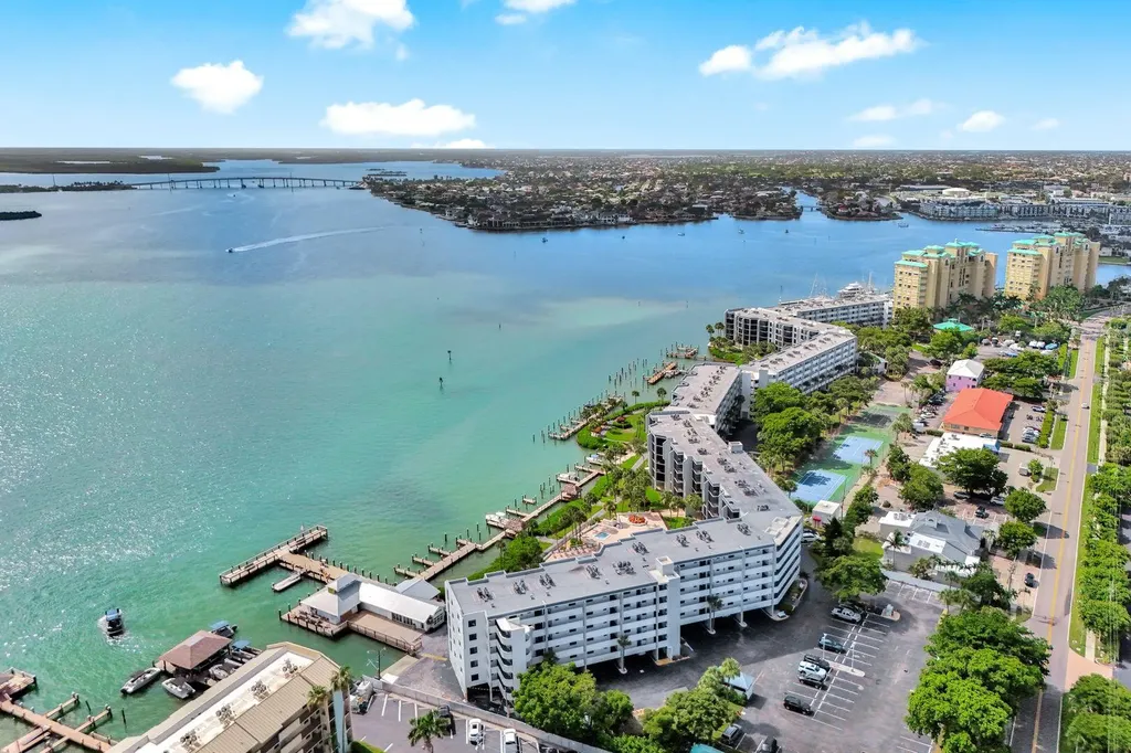 1085 Bald Eagle Drive Marco Island FL 34145