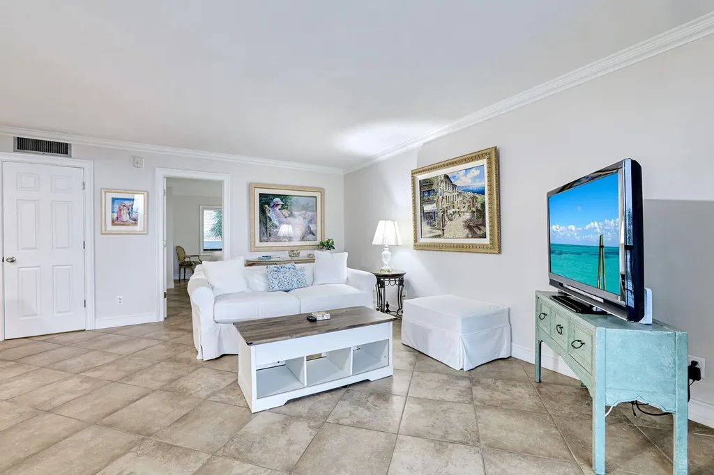 1085 Bald Eagle Drive Marco Island FL 34145