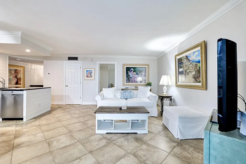 1085 Bald Eagle Drive Marco Island FL 34145