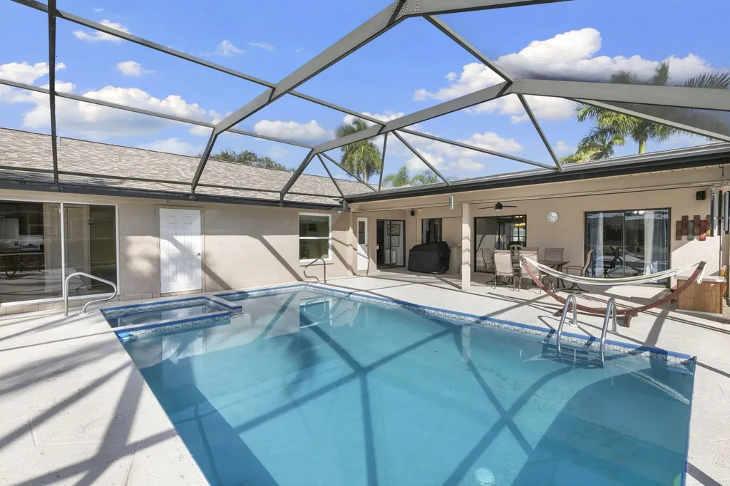 3434 Anton Court Naples FL 34109