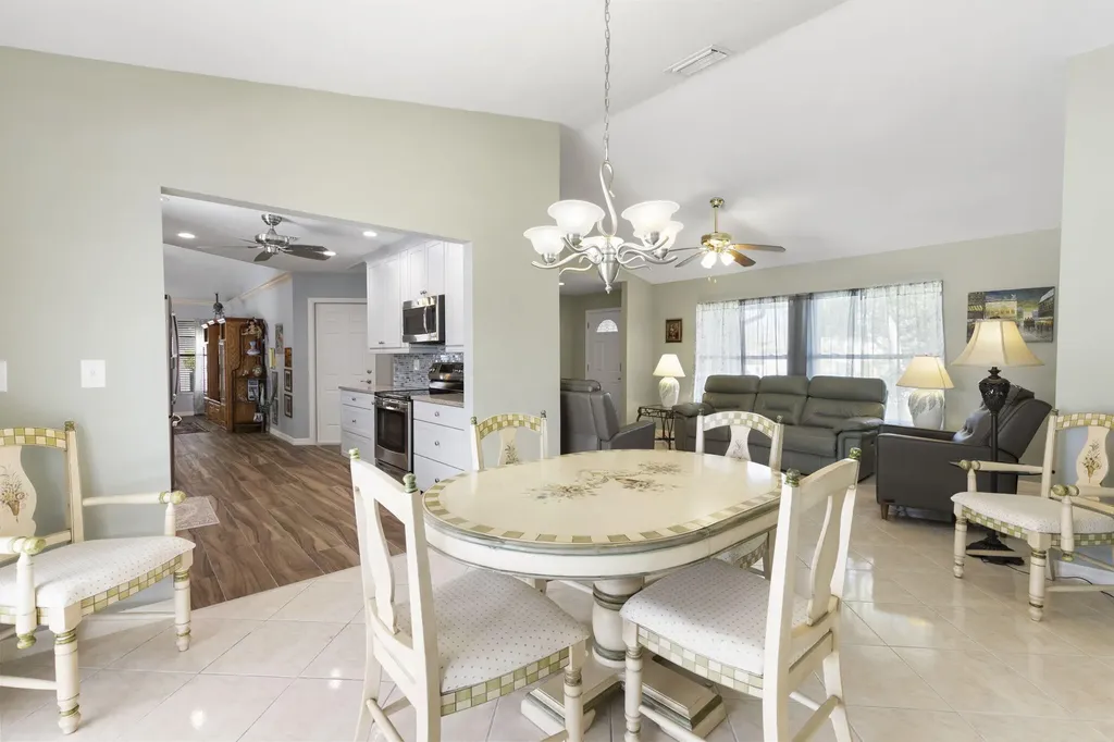 3434 Anton Court Naples FL 34109