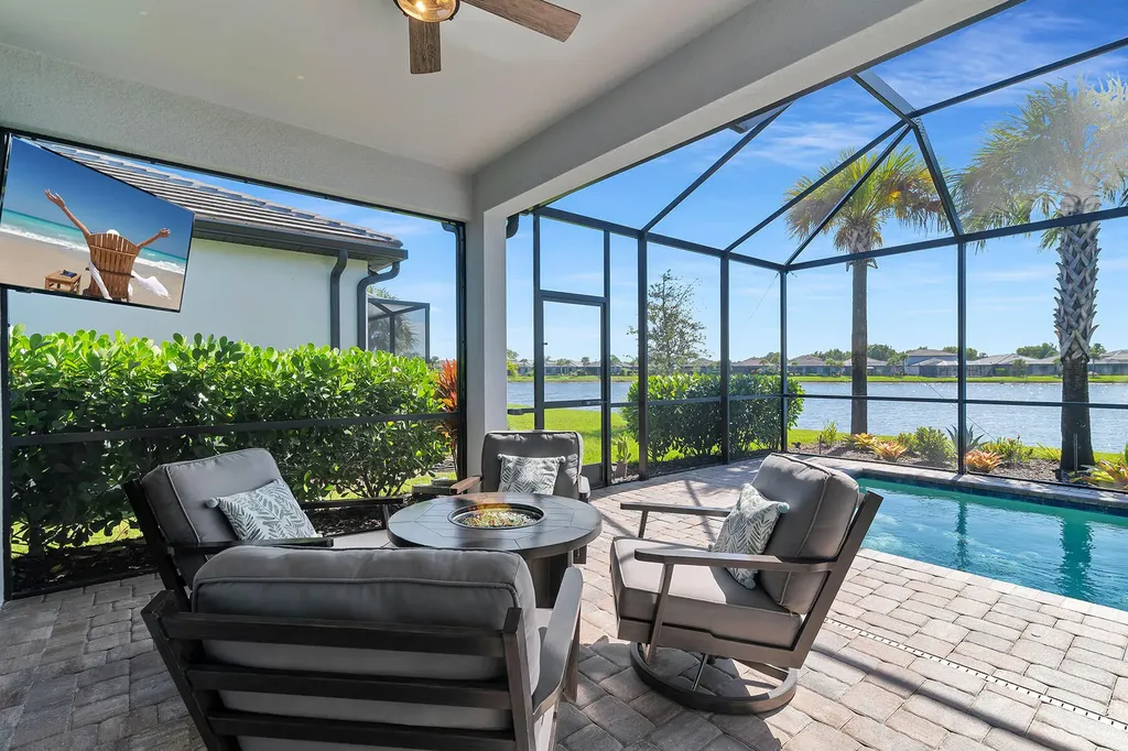 2191 Yellowfin Circle Naples FL 34114