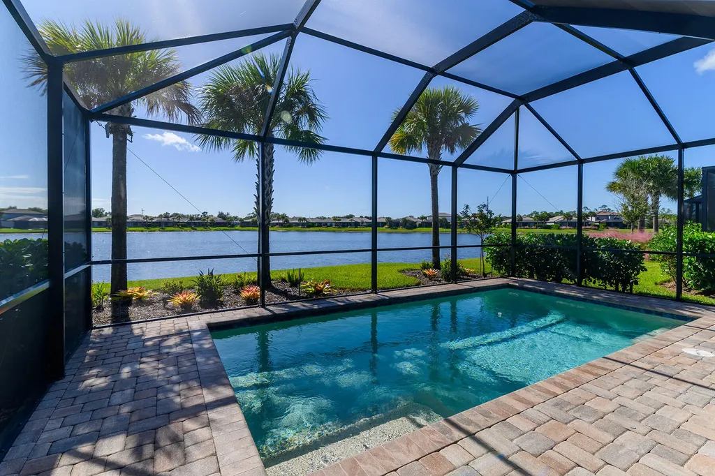 2191 Yellowfin Circle Naples FL 34114