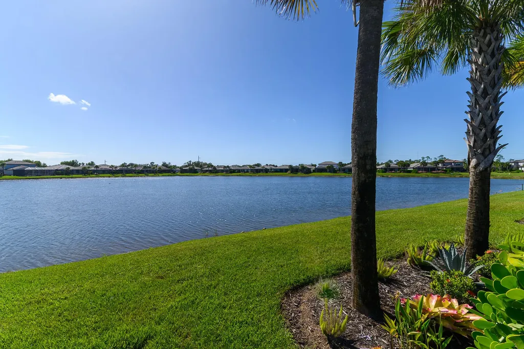 2191 Yellowfin Circle Naples FL 34114