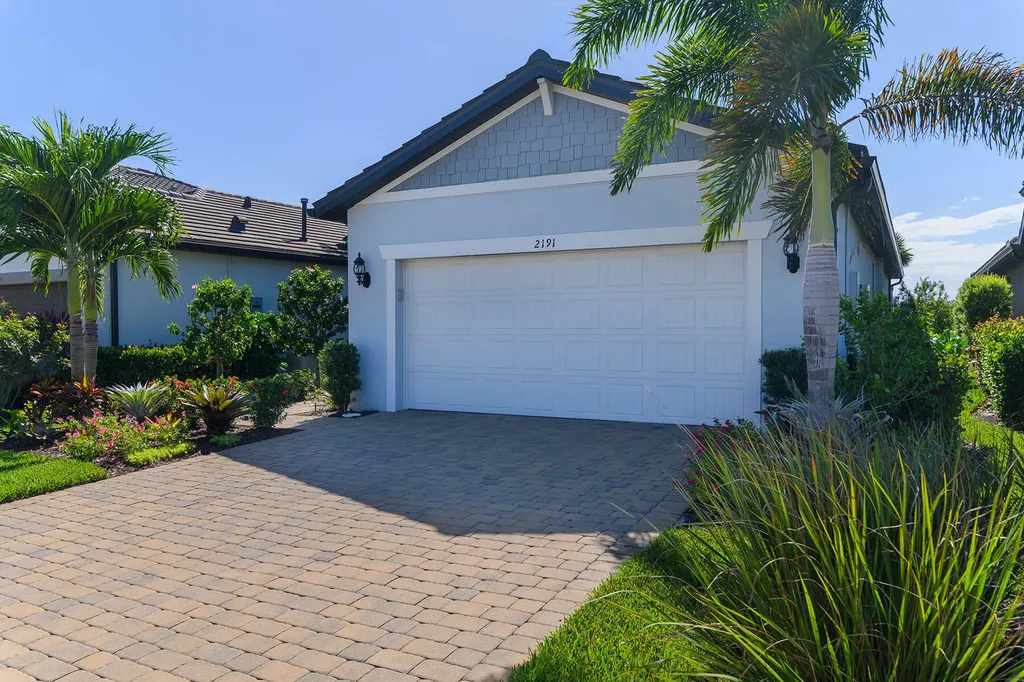 2191 Yellowfin Circle Naples FL 34114