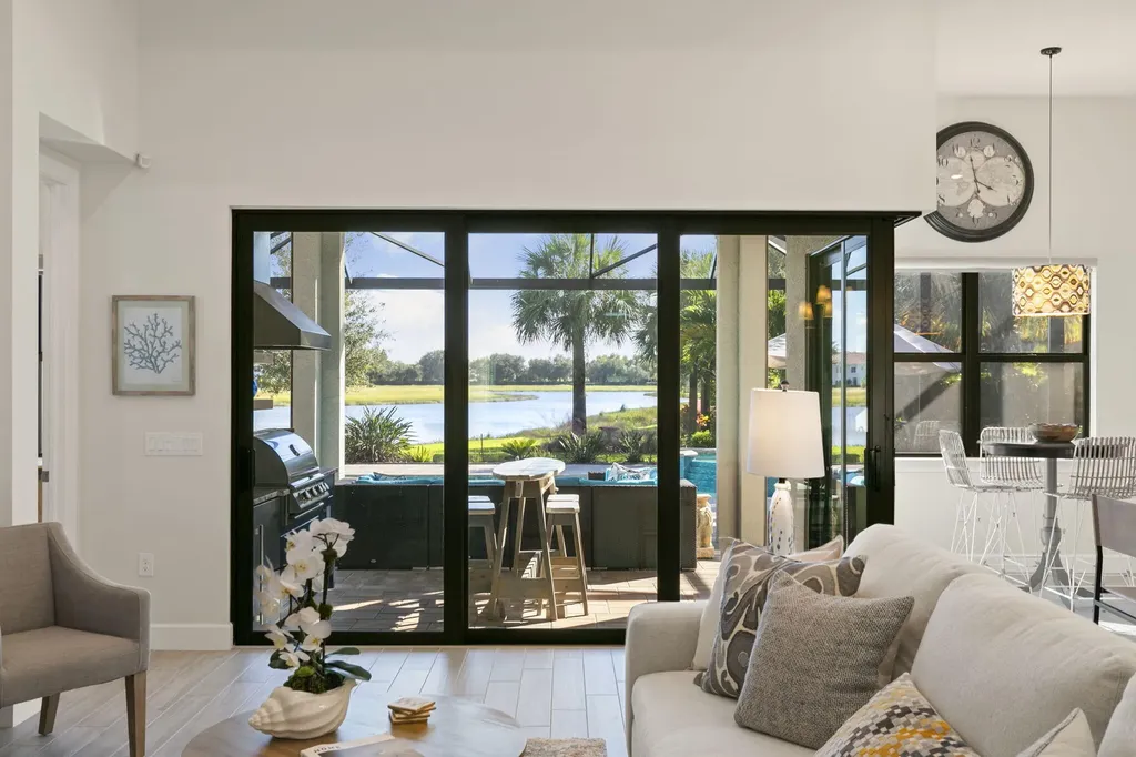 2787 Aviamar Circle Naples FL 34114