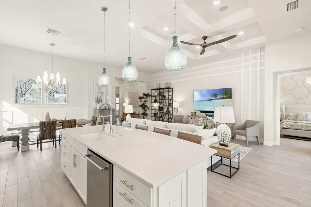 2787 Aviamar Circle Naples FL 34114