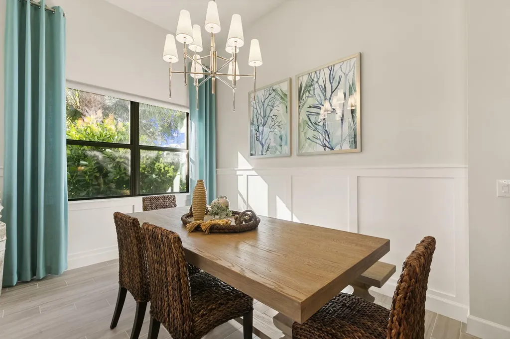 2787 Aviamar Circle Naples FL 34114