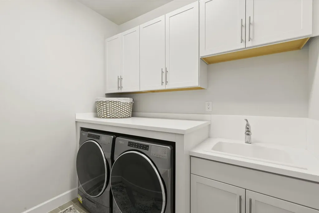 2787 Aviamar Circle Naples FL 34114