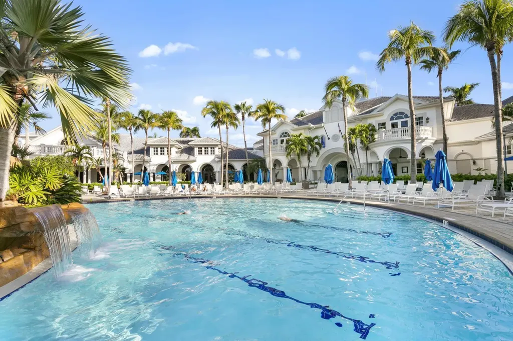 2787 Aviamar Circle Naples FL 34114