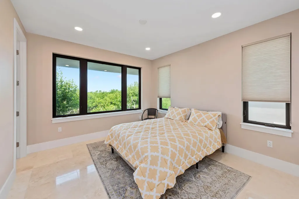 706 Waterside Drive Marco Island FL 34145