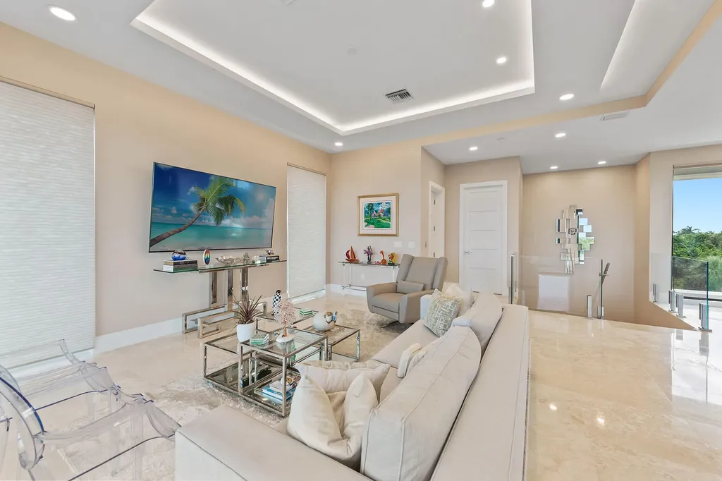 706 Waterside Drive Marco Island FL 34145