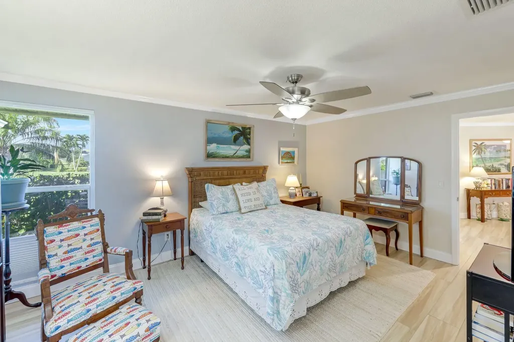 4459 Lakewood Boulevard Naples FL 34112