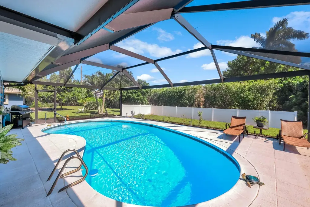 4459 Lakewood Boulevard Naples FL 34112