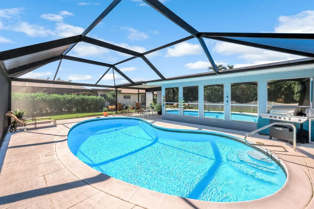 4459 Lakewood Boulevard Naples FL 34112