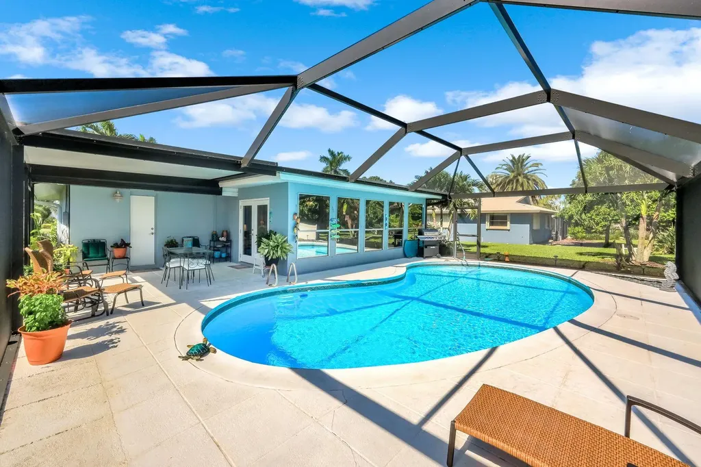 4459 Lakewood Boulevard Naples FL 34112