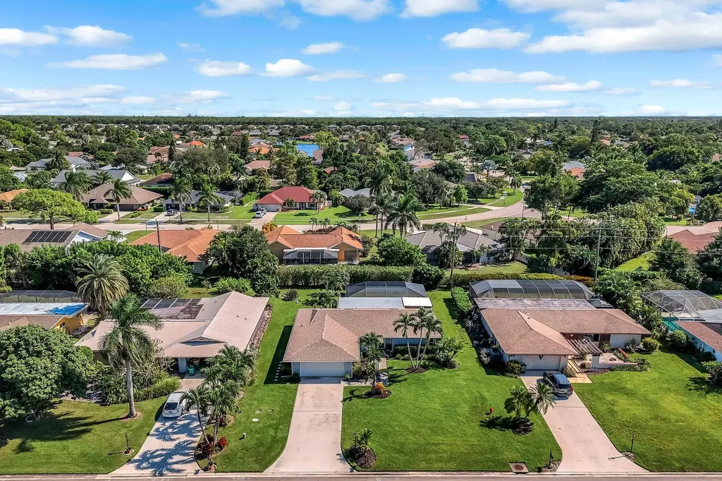 4459 Lakewood Boulevard Naples FL 34112