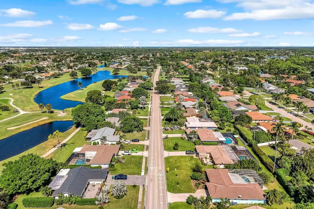 4459 Lakewood Boulevard Naples FL 34112