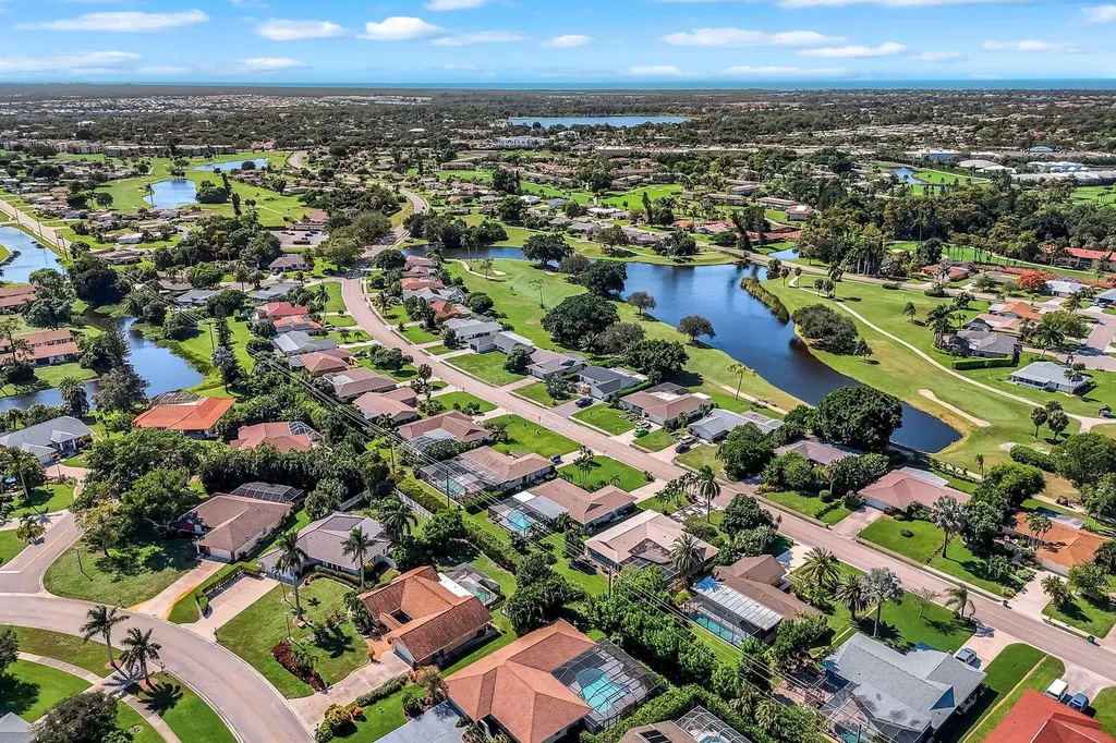 4459 Lakewood Boulevard Naples FL 34112