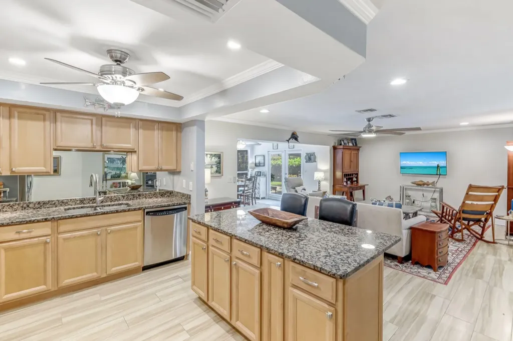 4459 Lakewood Boulevard Naples FL 34112