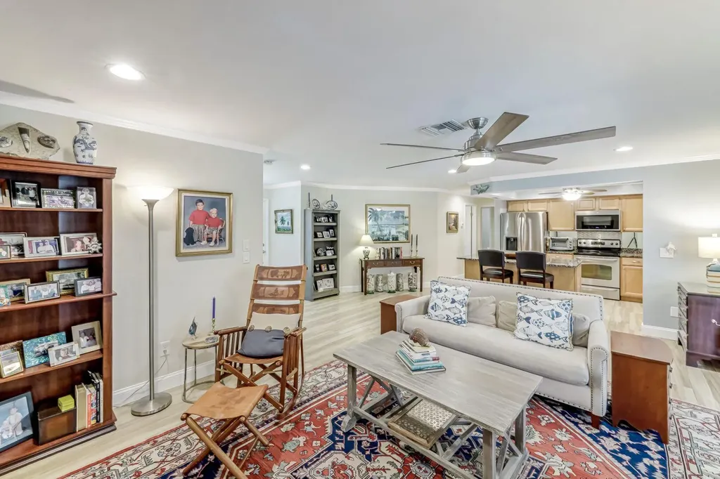 4459 Lakewood Boulevard Naples FL 34112