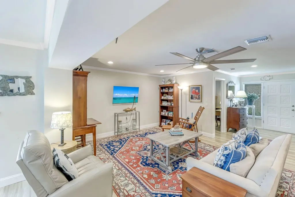 4459 Lakewood Boulevard Naples FL 34112