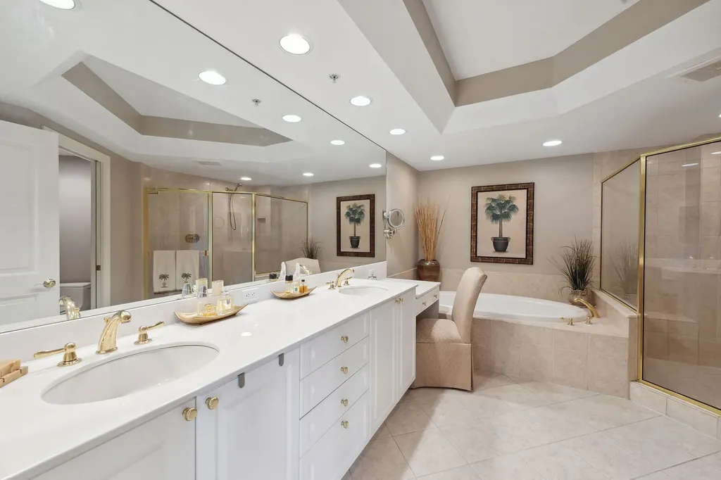 1060 Borghese Lane Naples FL 34114