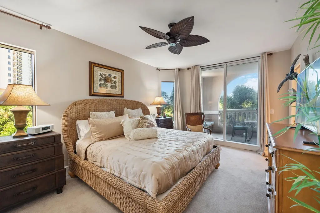 1060 Borghese Lane Naples FL 34114