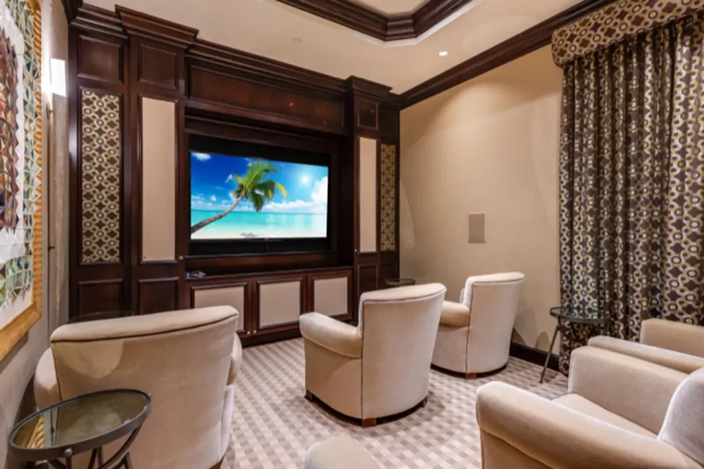 1060 Borghese Lane Naples FL 34114