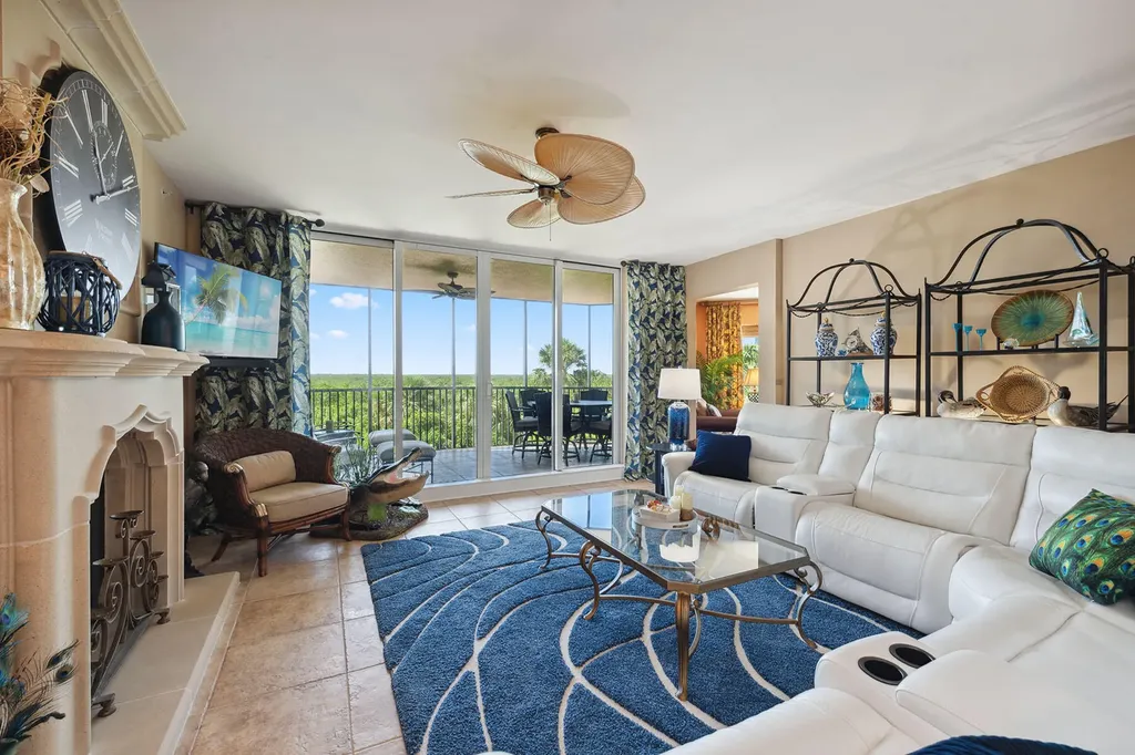 1060 Borghese Lane Naples FL 34114