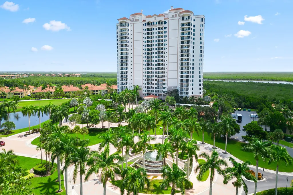 1060 Borghese Lane Naples FL 34114