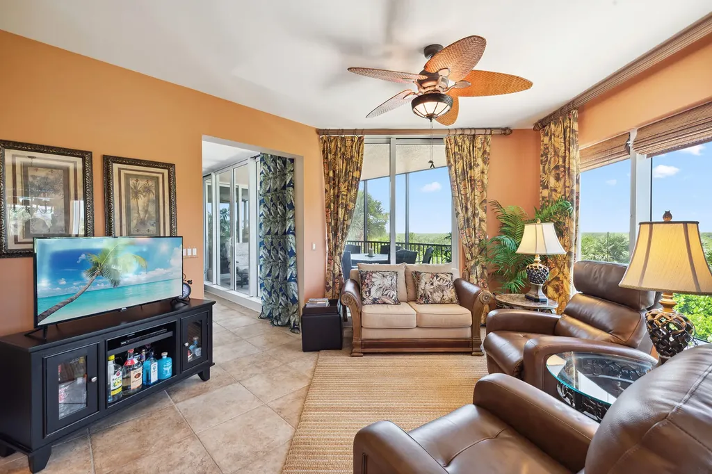1060 Borghese Lane Naples FL 34114