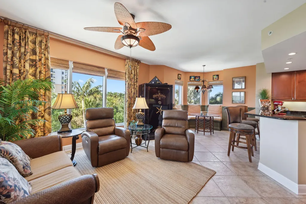 1060 Borghese Lane Naples FL 34114