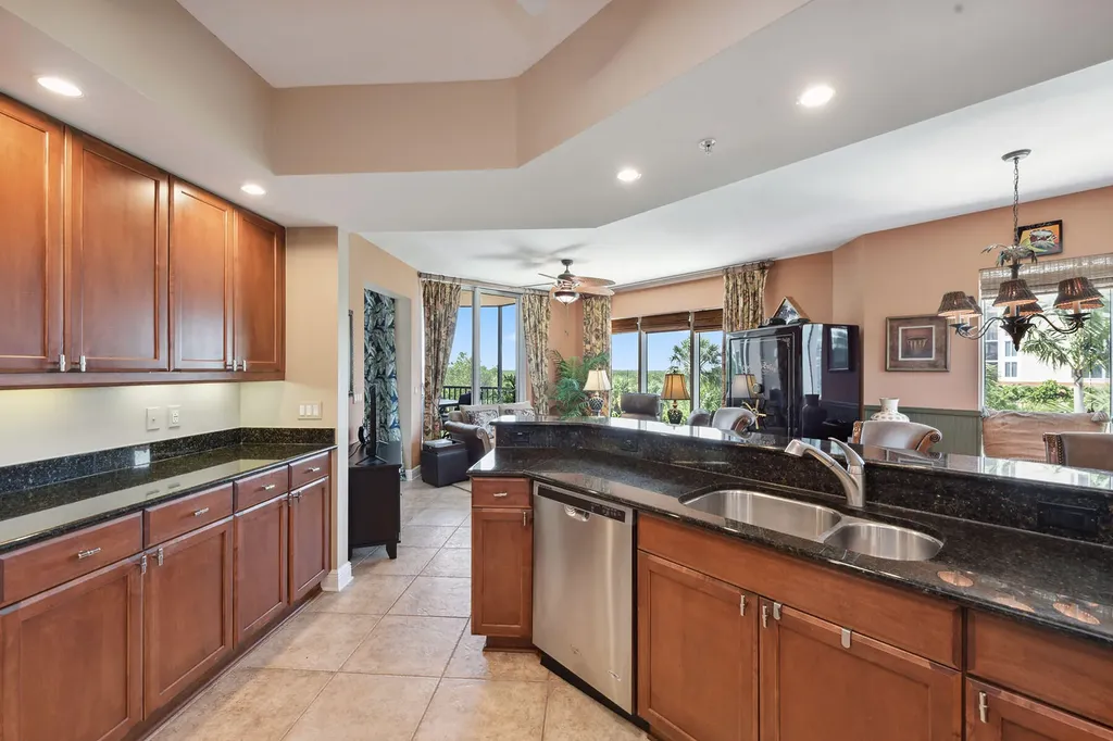 1060 Borghese Lane Naples FL 34114
