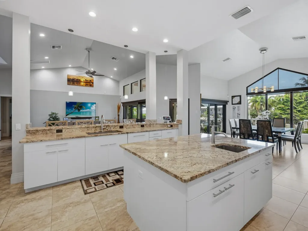 580 Goldcoast Court Marco Island FL 34145