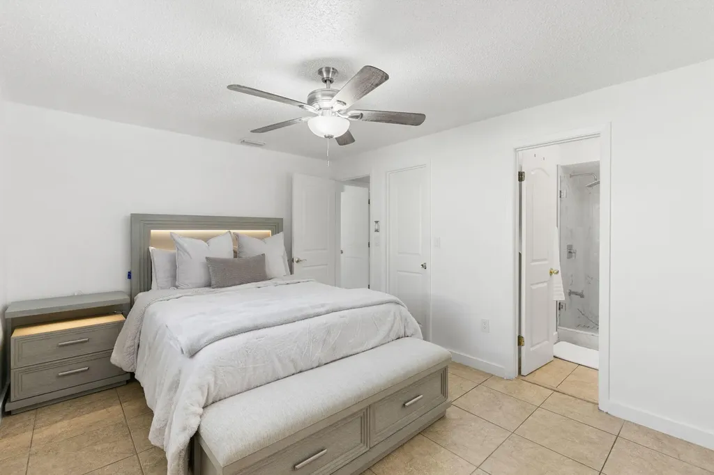 4220 Pearl Harbor Drive Naples FL 34112