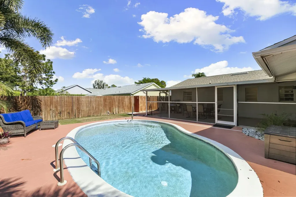 4220 Pearl Harbor Drive Naples FL 34112